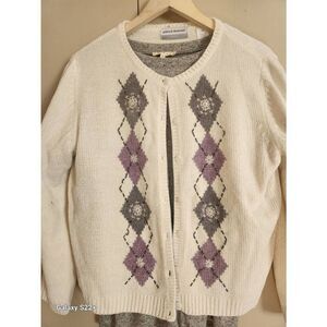 C42 Alfred Dunner purple and gray argyle patterned sweater cardigan